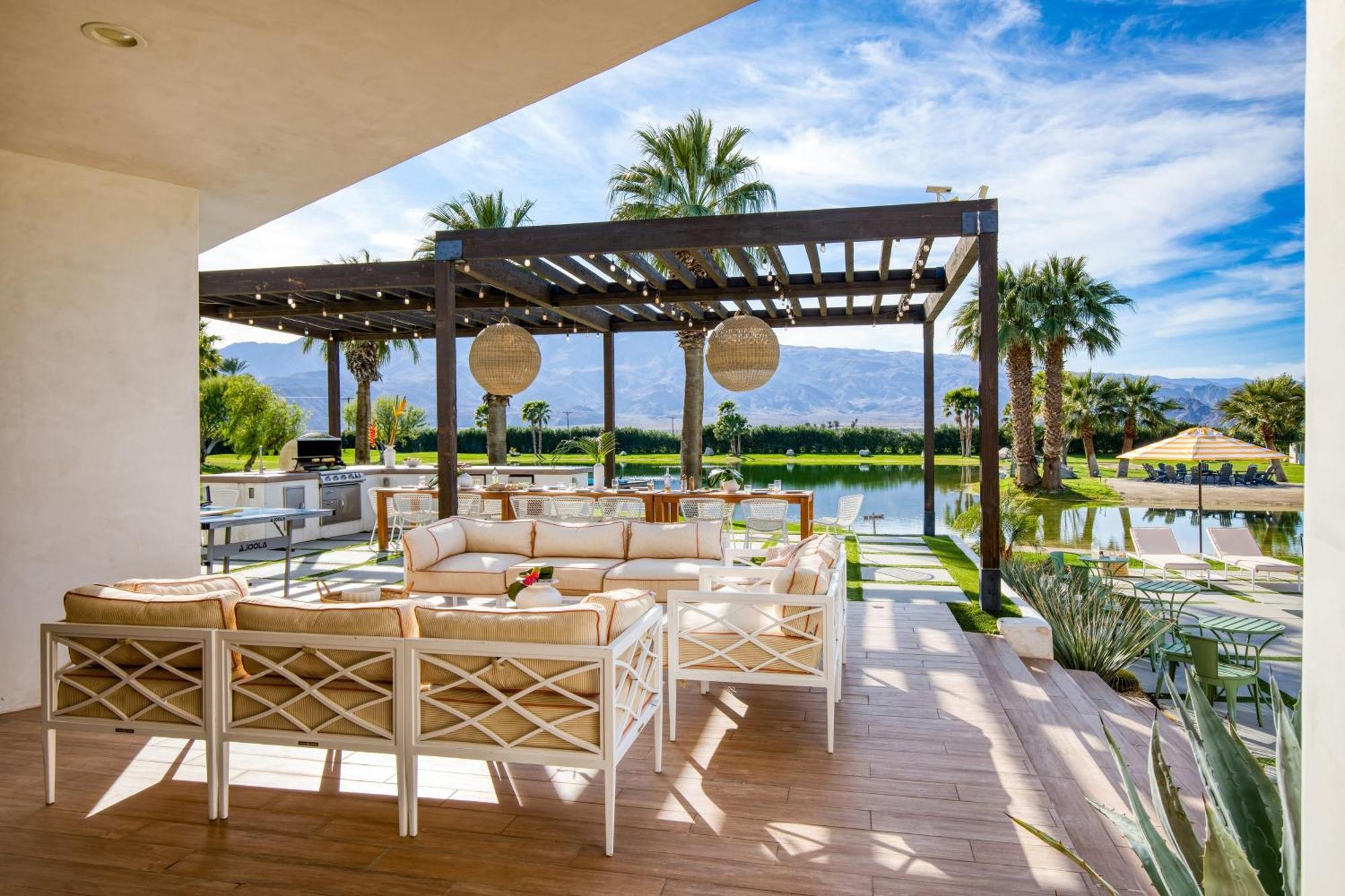 Buena Vista By Avantstay Massive Outdoor Oasis W Pool Spa Firepit La Quinta Exterior foto